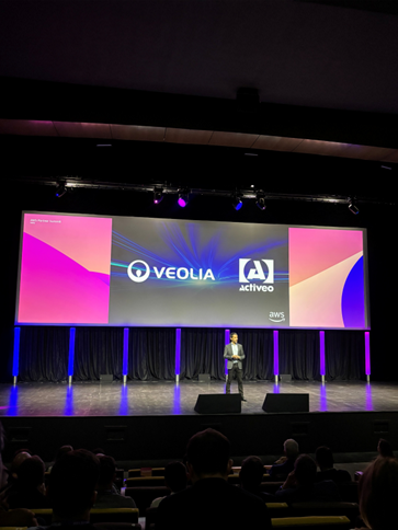 Le projet Veolia présenté en auditorium lors de l'AWS Summit